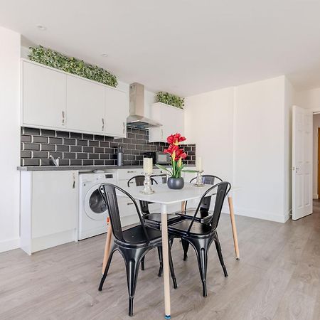 Boutique Vertigo Apartment Central Kingston/London Kingston upon Thames  Luaran gambar